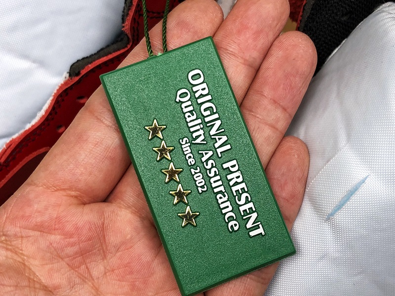 OFF-WHITE x Air Jordan 1 Chicago